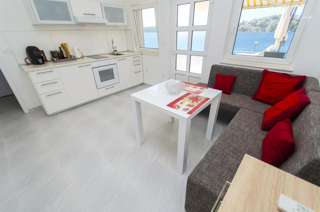 Apartment Mirjana Rogoznica  Bagian luar foto